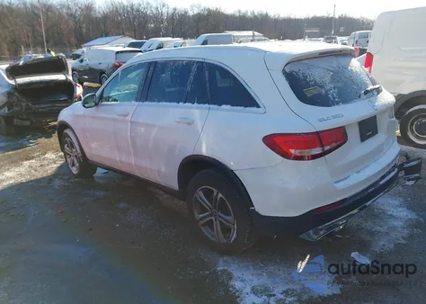2018 Mercedes-Benz Glc 300 from USA, damaged, VIN WDC0G4JB7JF307306